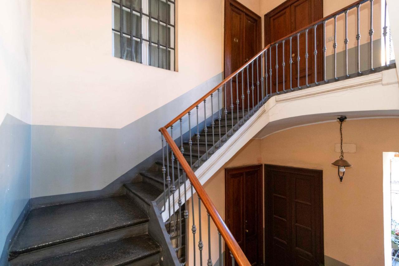 Porta Nuova & San Salvario Roomy Flat Apartment Turin